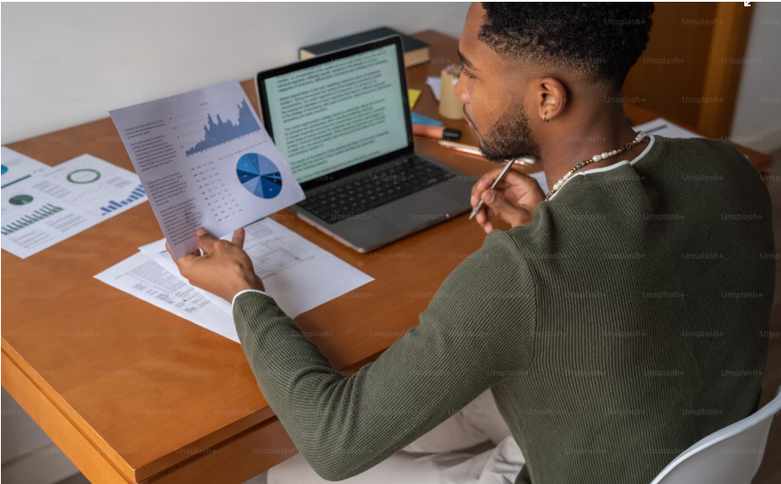 earn as remote data analyst